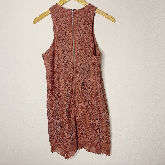 Lovers + Friends Caspian Eyelet Sleeveless Shift Dress Dusty Rose Size M $180 - Picture 5 of 8